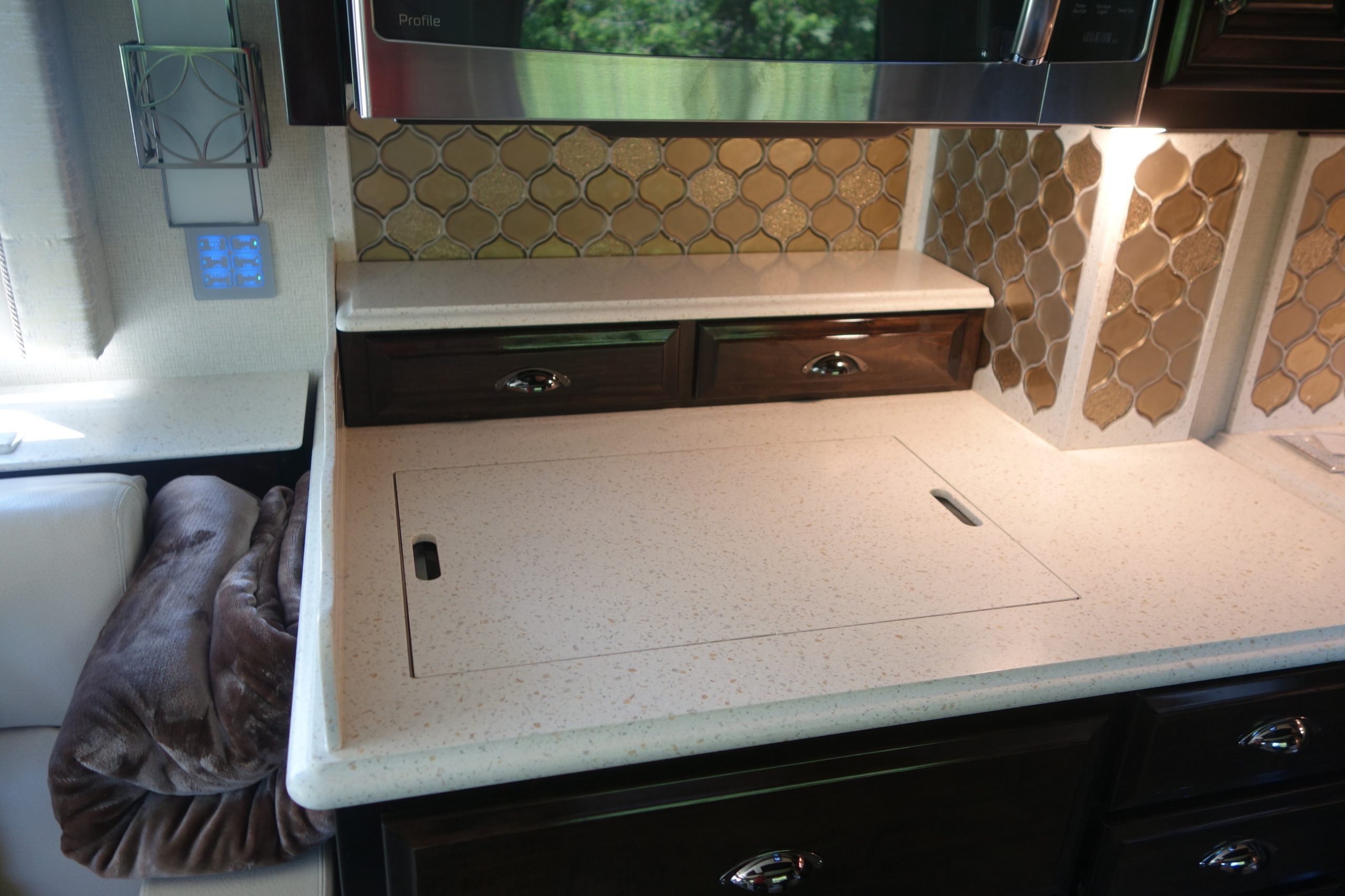 Custom countertop drawers